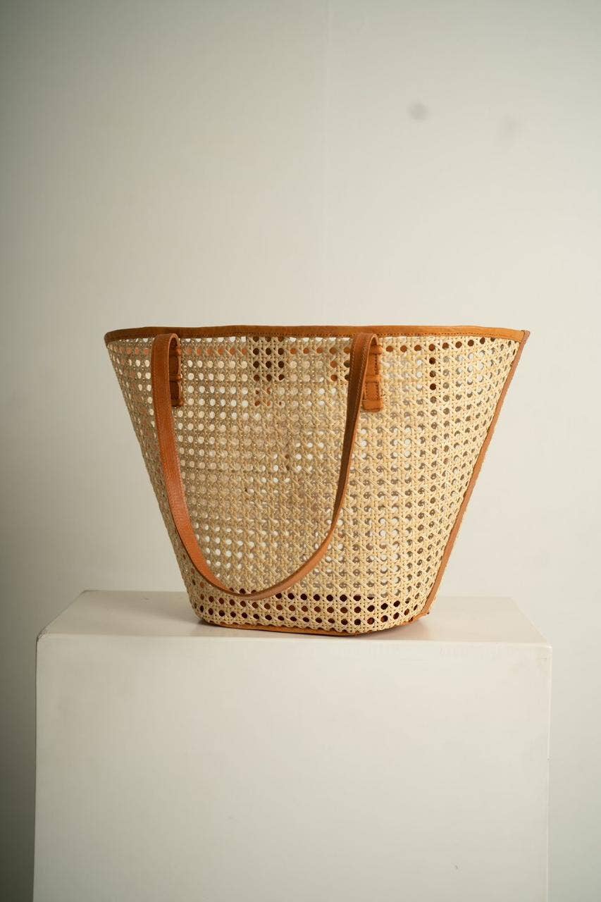Dini Rattan Tote