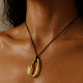 Vanna Oversized Shell Cord Necklace