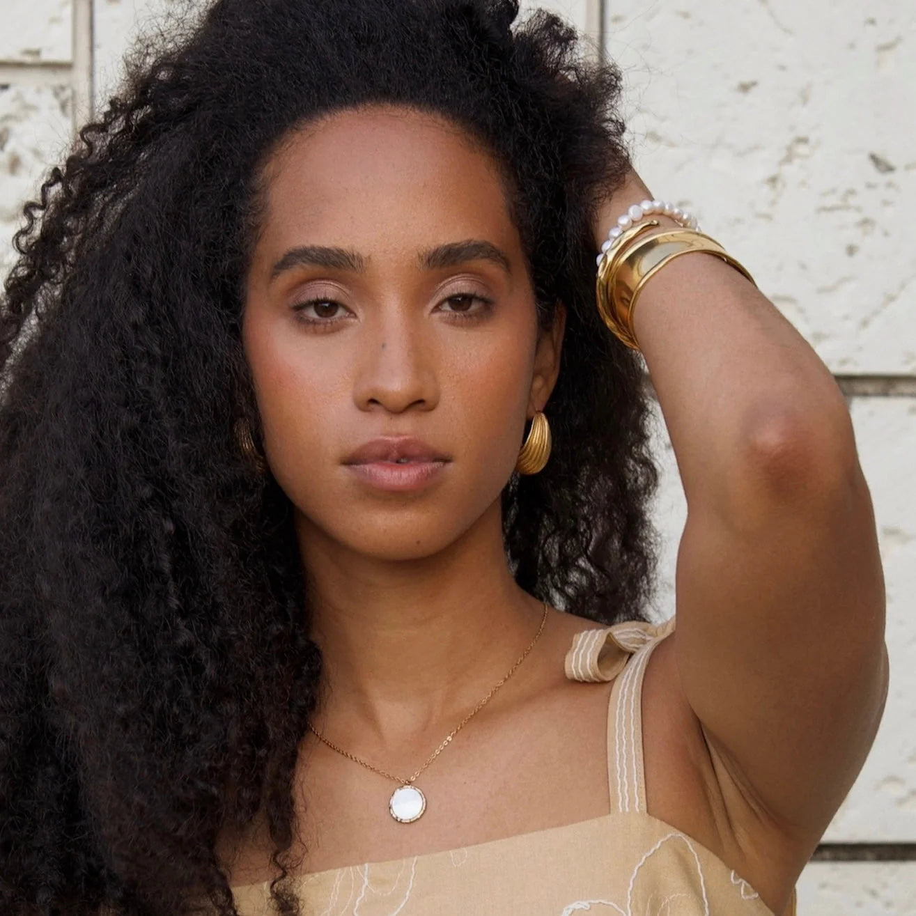 Alba Mother Of Pearl Pendant Necklace