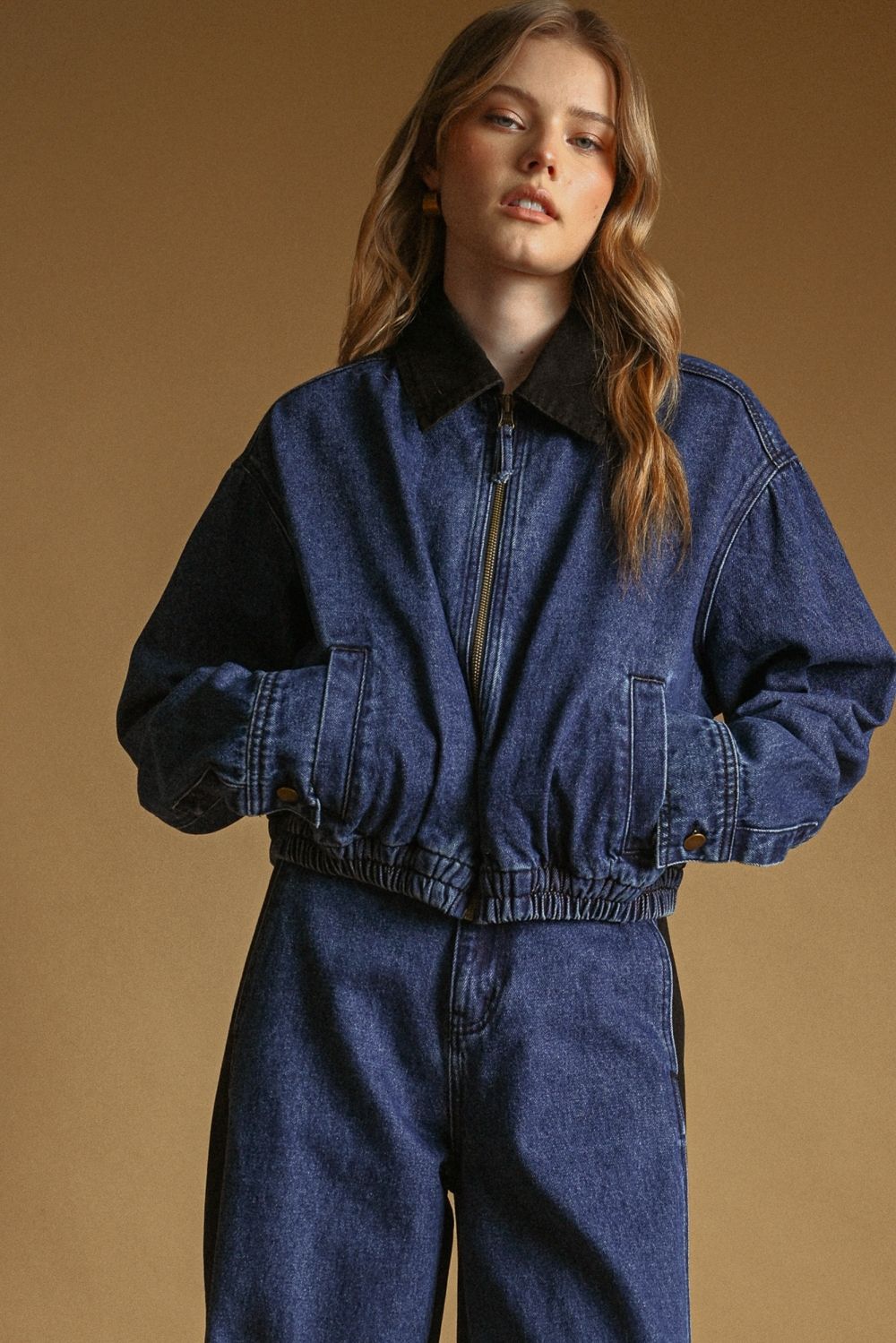 COLLAR CONTRAST ZIPPER FRONT BOMBER DENIM JACKET